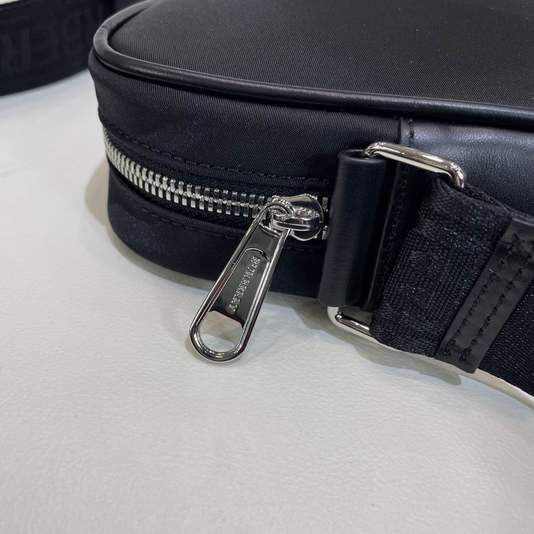 8002 20X15X5.5cm WP 7