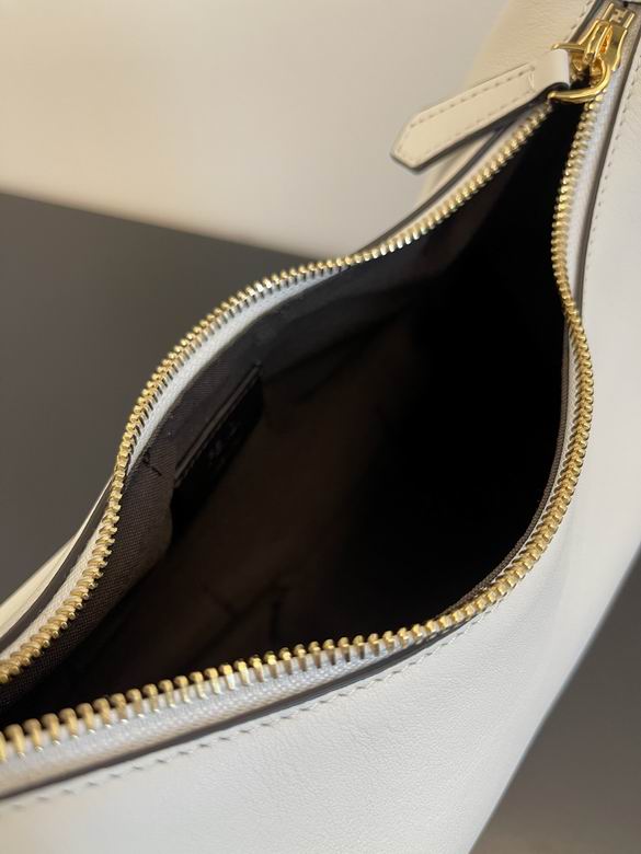 8023 29X24.5X10cm H 4 (7)