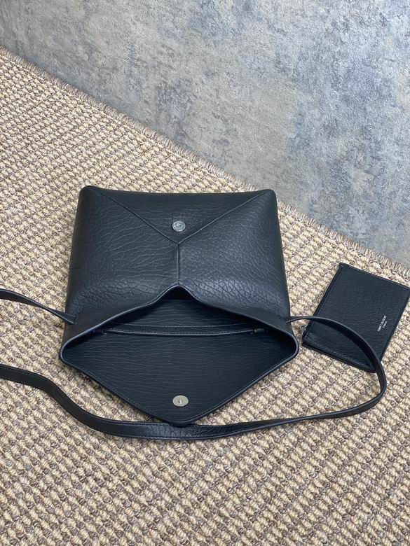 807490 23X16.5X6cm MT 3