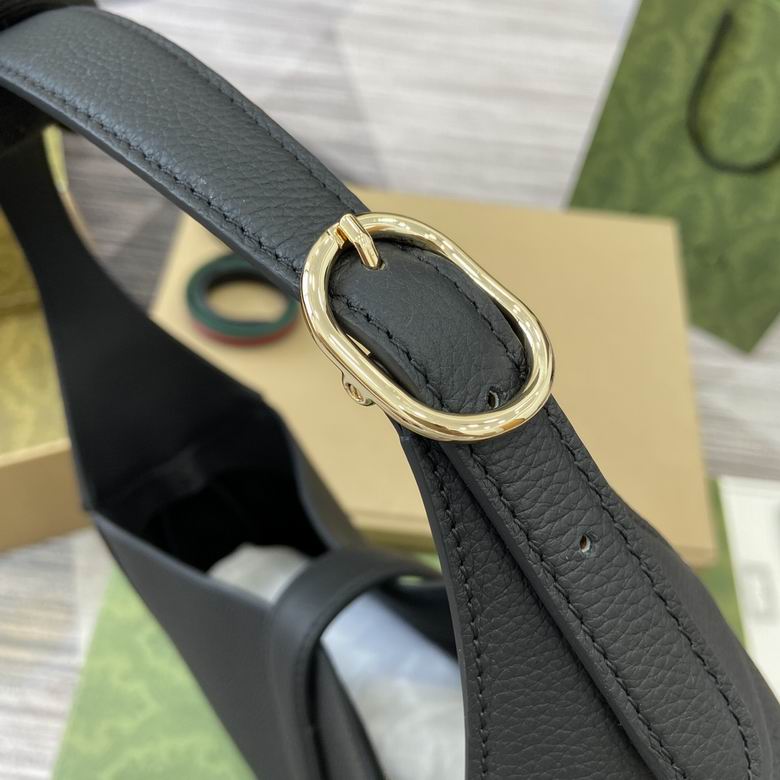 810229 35X32X5.5cm MP 2色 12