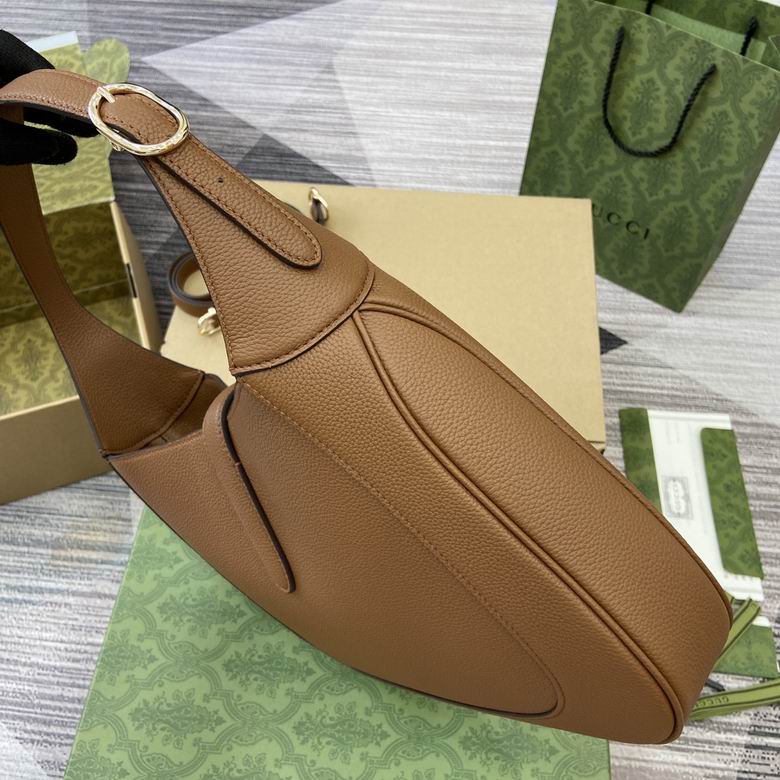 810229 35X32X5.5cm MP 2色 2