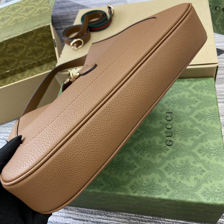 810229 35X32X5.5cm MP 2色 4