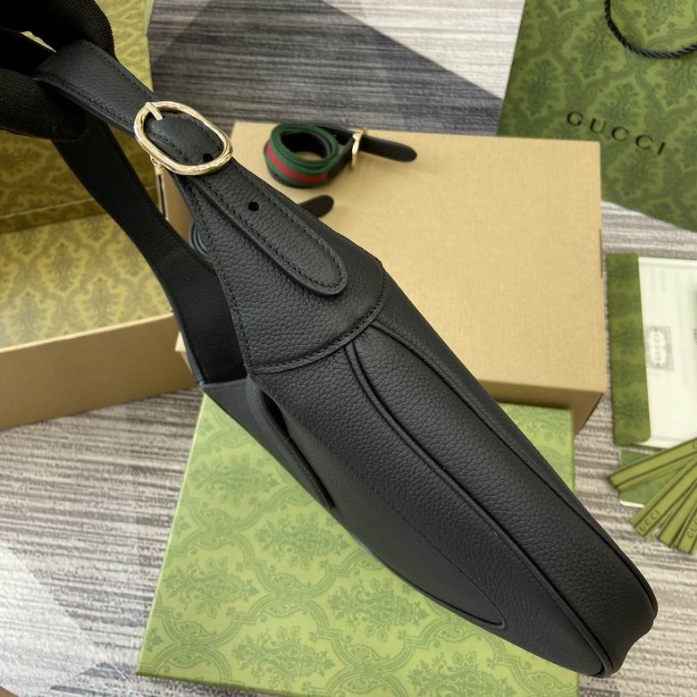 810232 27.5X19X4cm MP 4色 11