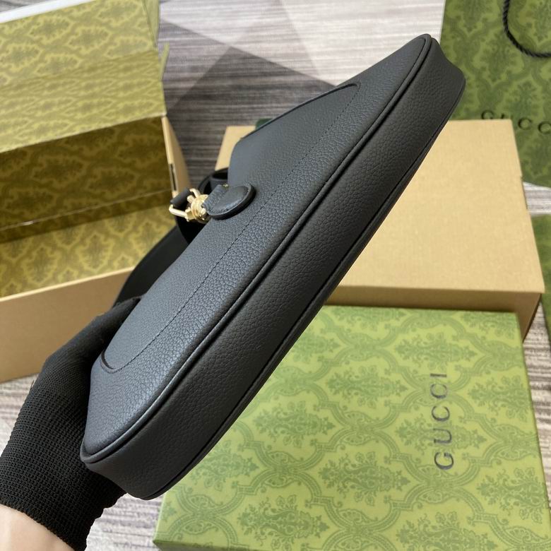 810232 27.5X19X4cm MP 4色 13