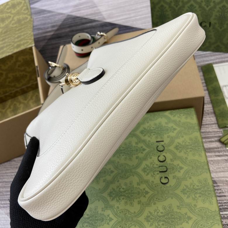 810232 27.5X19X4cm MP 4色 2