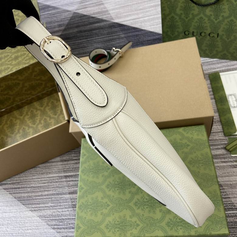 810232 27.5X19X4cm MP 4色 7