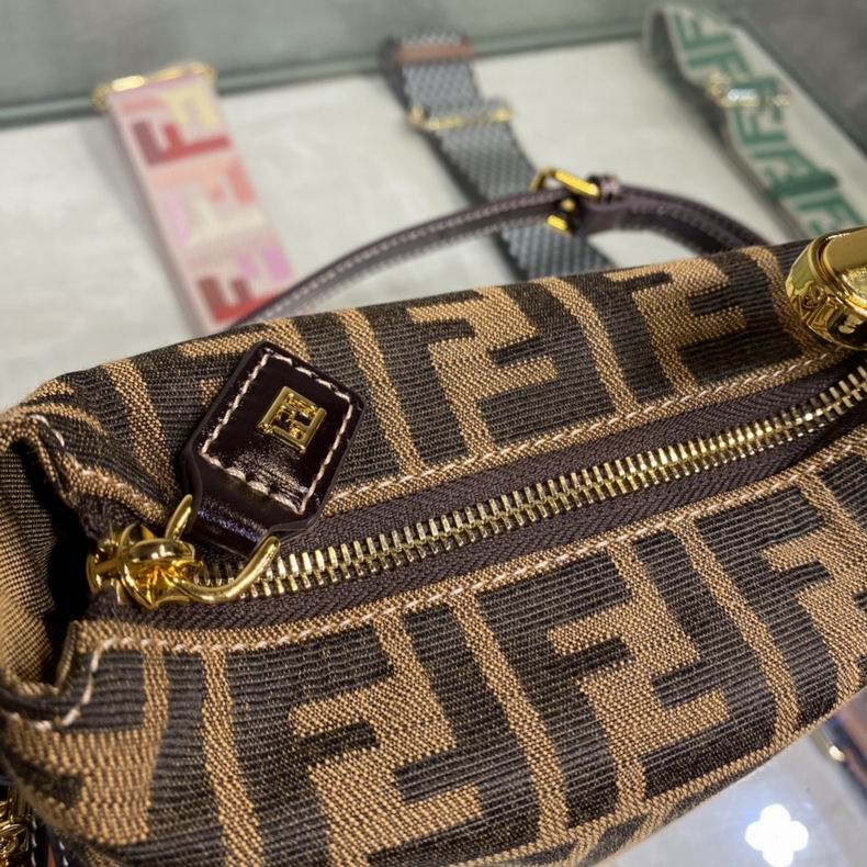 817 15x9x13cm wr (4)