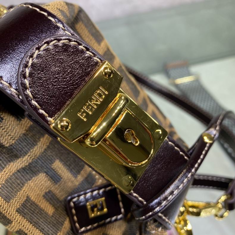 817 15x9x13cm wr (5)