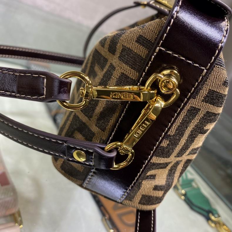 817 15x9x13cm wr (6)