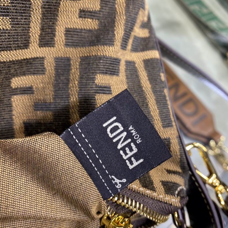 817 15x9x13cm wr (9)