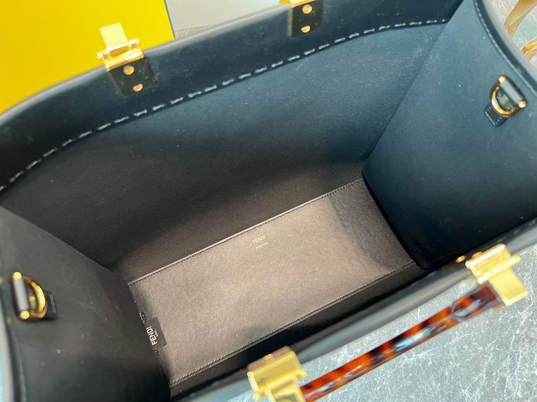 8372 35X17X31cm H 6 (6)