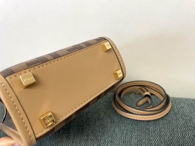 8376 13x6.5x18cm RF (4)