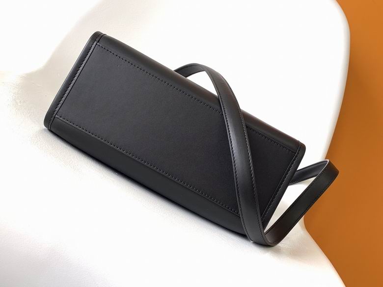 8394 25.5X12X22.5cm H 5 (4)