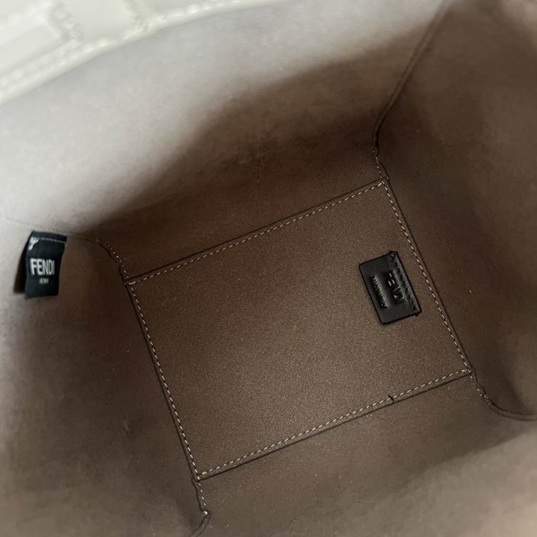 8413 15X15X19cm H 3色 (26)