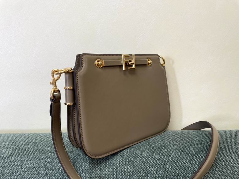 8503 26.5x10x19cm RF 4 (2)