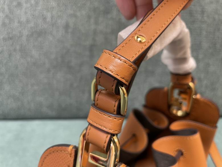 8532 24x9.5x14cm RF 5 (6)