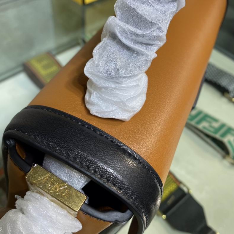 8783 27x6x13.5 cm wr (3)