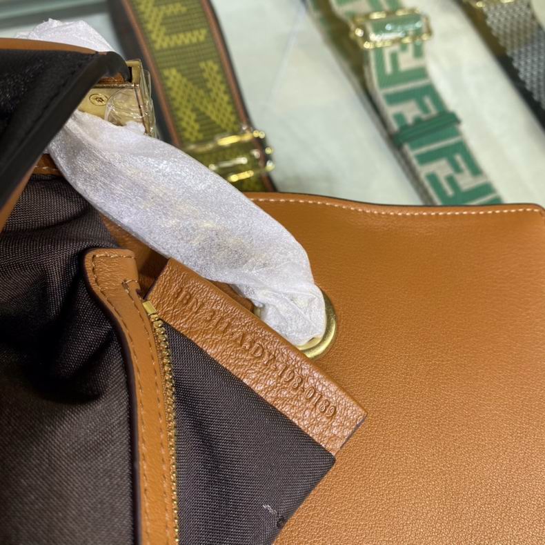 8783 27x6x13.5 cm wr (8)