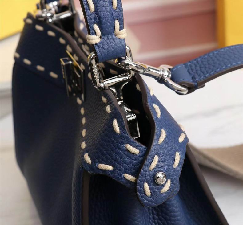 8BN244 23x11x18 cm wr (36)