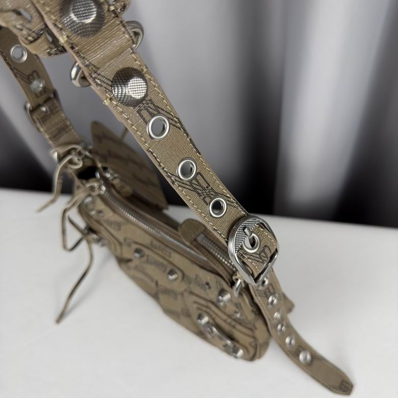 92718 26X16X9.9cm GY 3色 11