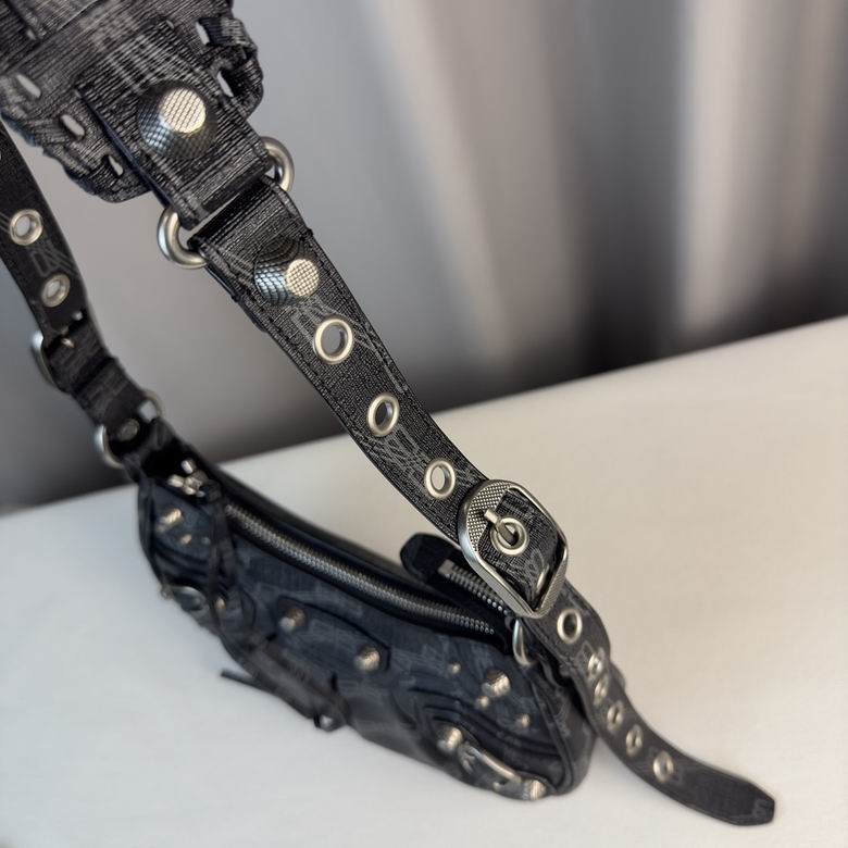 92718 26X16X9.9cm GY 3色 20