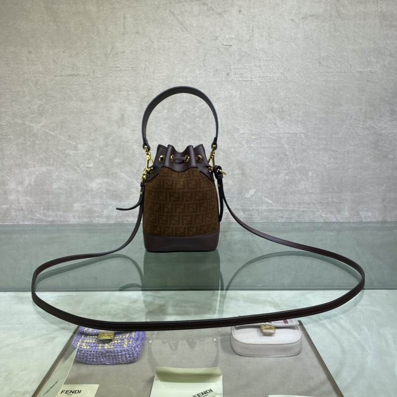 9901 12x18x10 cm wr (2)