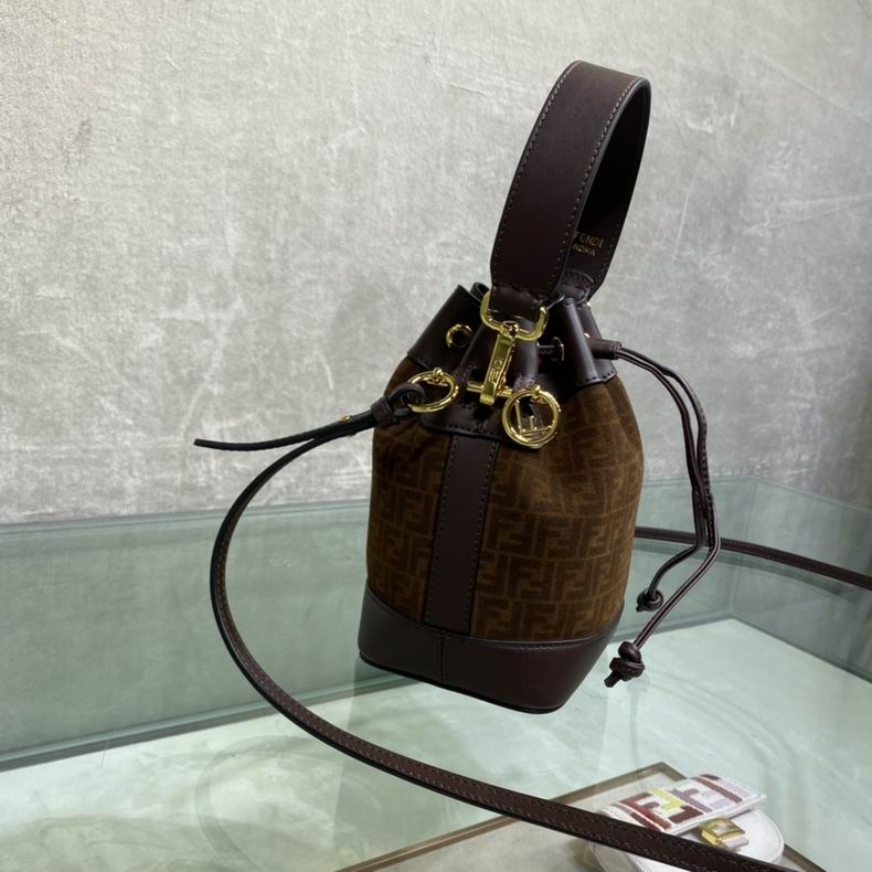 9901 12x18x10 cm wr (4)