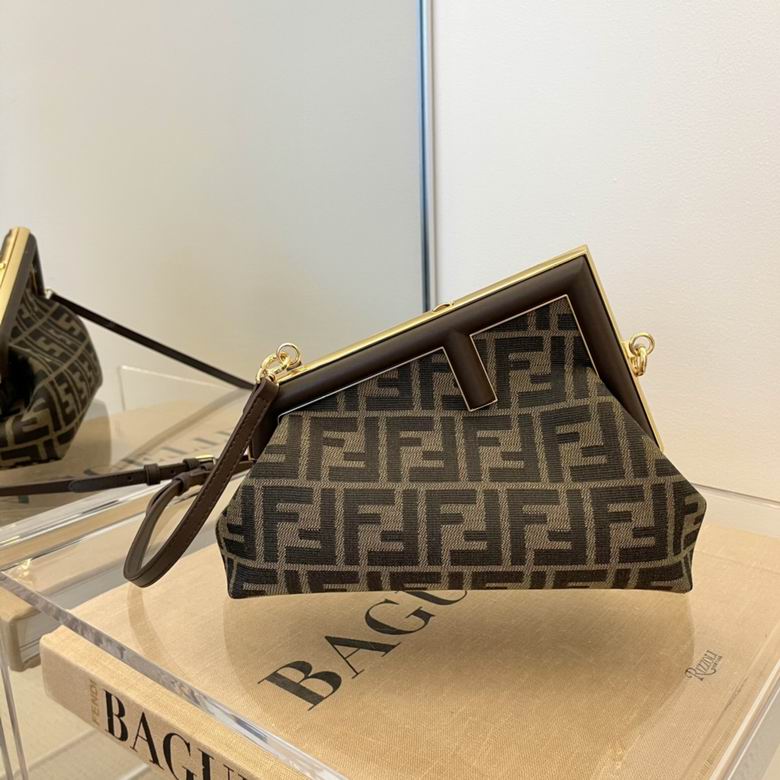 AD2112245 26X9.5X18 (1)