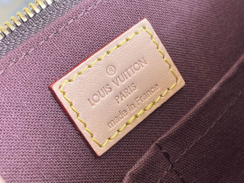 AKM48813 36X24X13 (9)