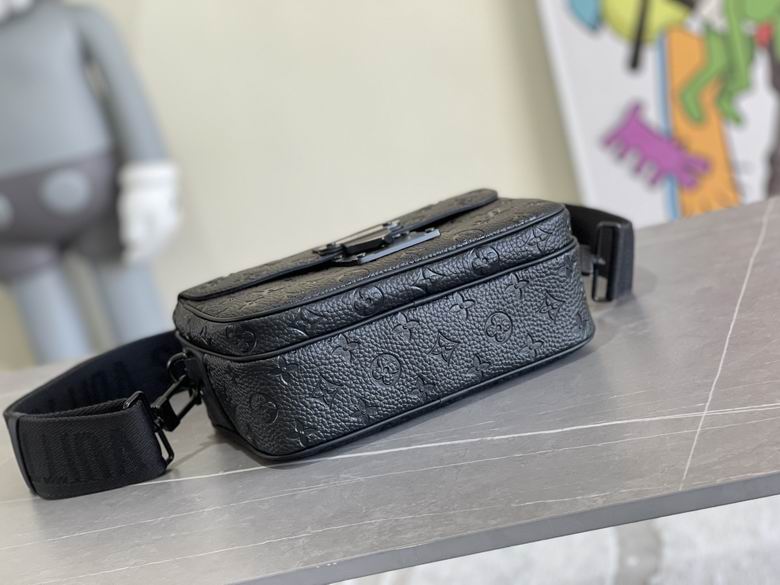 AKM58489 22X18X8 (4)