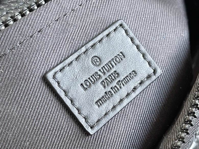 AKM58489 22X18X8 (9)