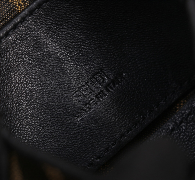 BAGUETTE 10X2X7cm 111401 H (7)