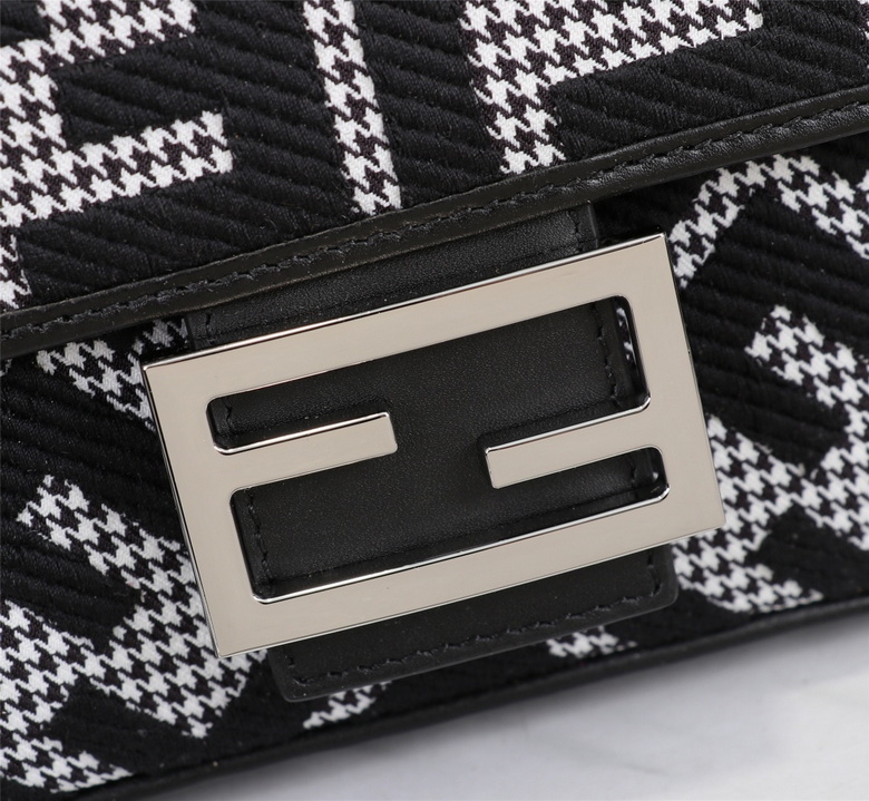 BAGUETTE 26X5X15cm 071203 H (6)