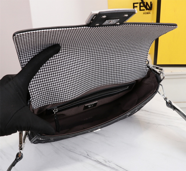 BAGUETTE 26X5X15cm 071203 H (9)