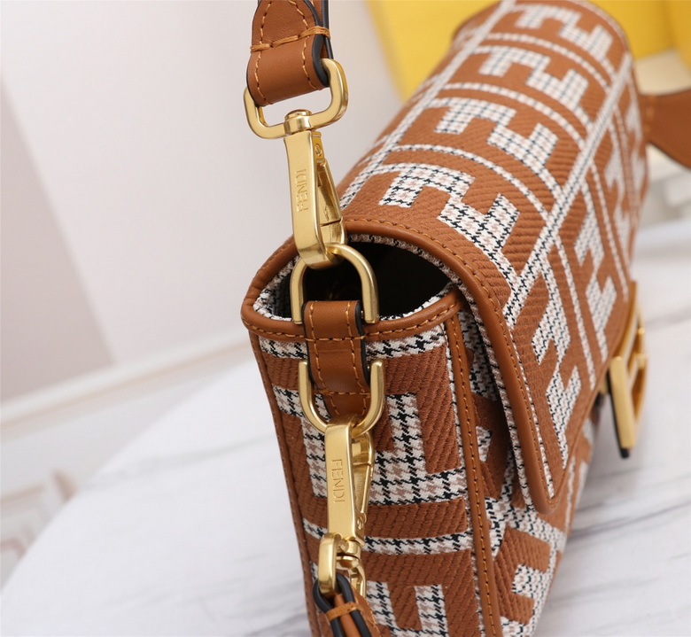 BAGUETTE 26X5X15cm 102401 H (6)