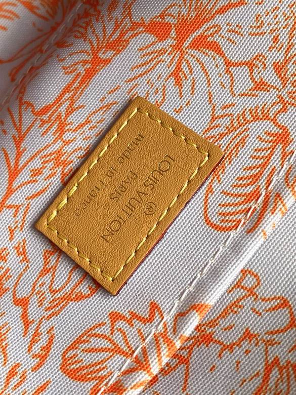 By The Pool M25318 25X13X10cm YG 8