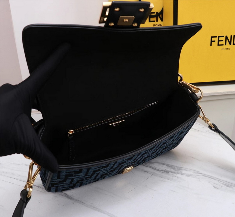 ByThe Way 067 17X18X8cm H (9)