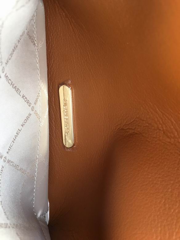 EMILIA 26X20X9cm 081201 EY 5色 24