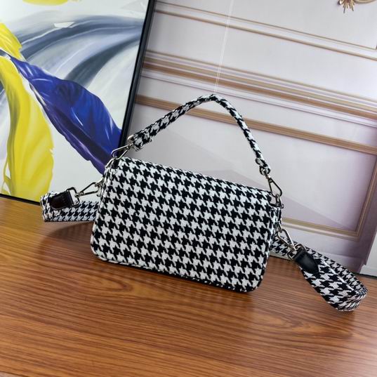 Fendi 0197 26x15cm ww (3)