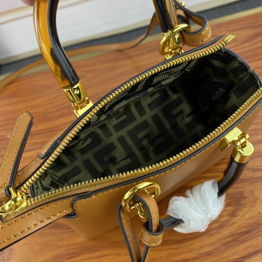 Fendi ByThe Way 8810 20x18x8cm ww (15)