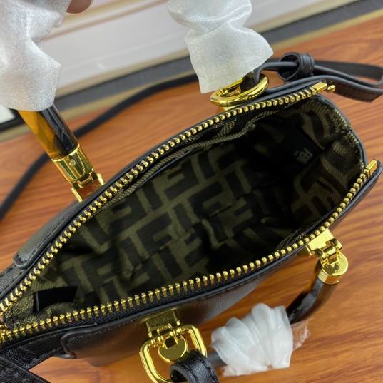 Fendi ByThe Way 8810 20x18x8cm ww (23)