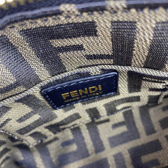 Fendi ByThe Way 8810 20x18x8cm ww (24)