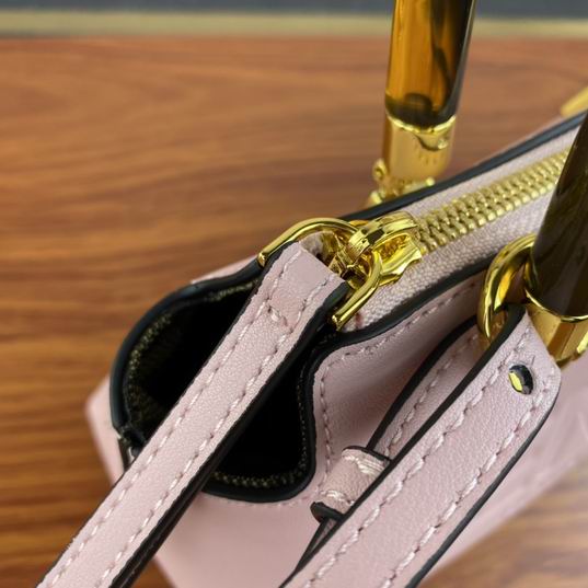 Fendi ByThe Way 8810 20x18x8cm ww (31)