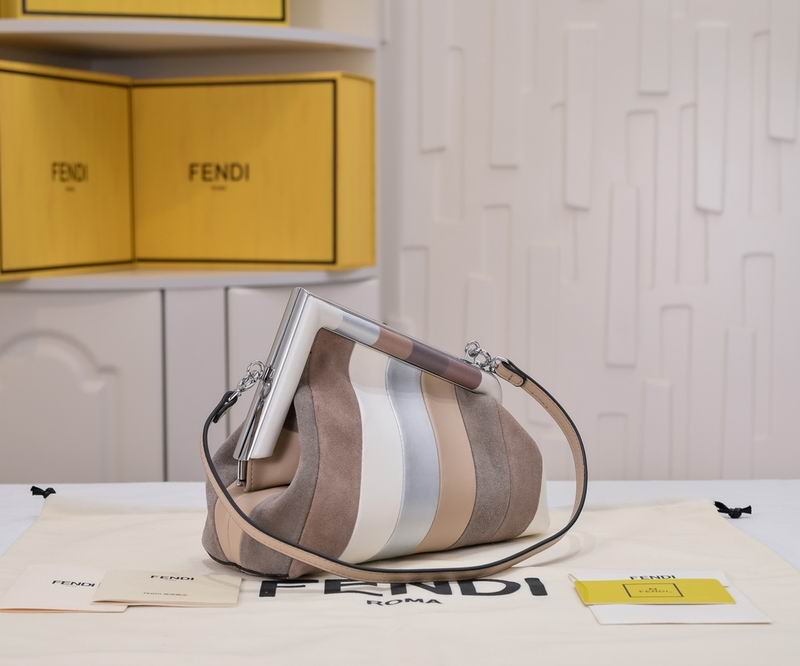 Fendi first2197 26x9.5x18cm ww (2)
