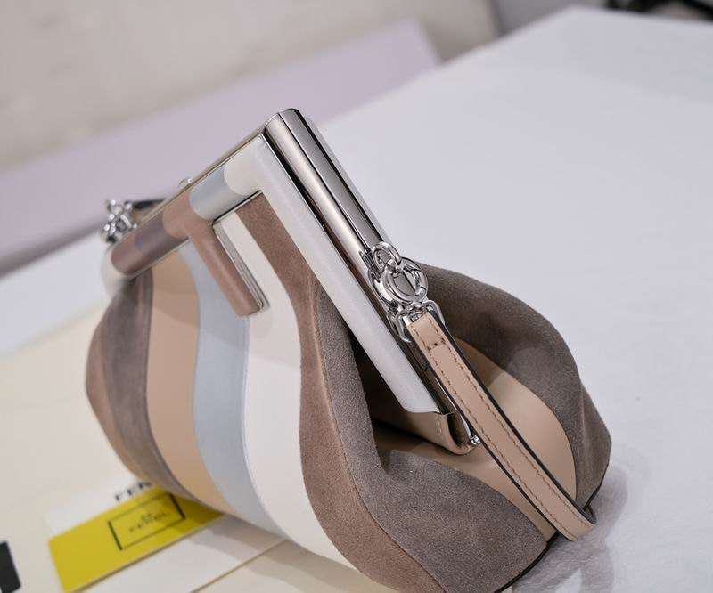 Fendi first2197 26x9.5x18cm ww (3)