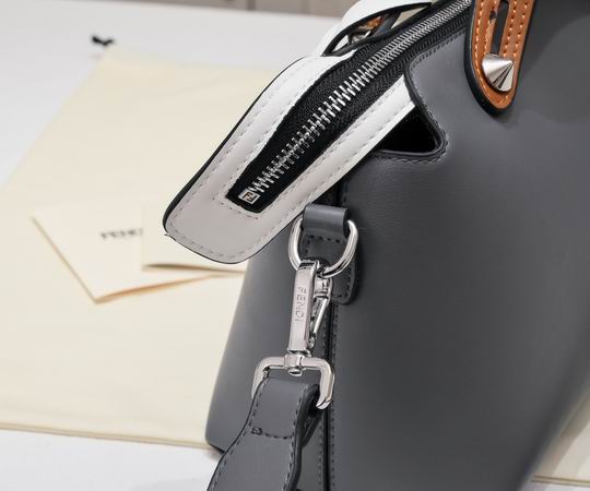 Fendi 001121 28x12x17cm ww (22)