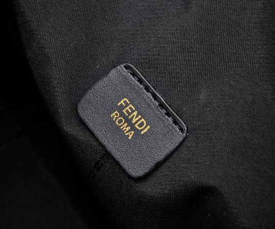 Fendi 001121 28x12x17cm ww (36)