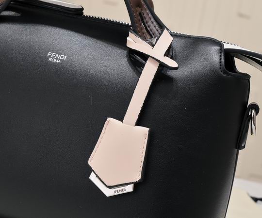 Fendi 001121 28x12x17cm ww (4)