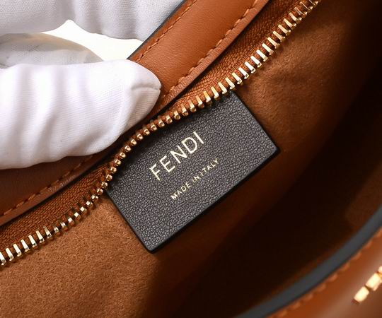Fendi 203 32x6x12cm ww (17)