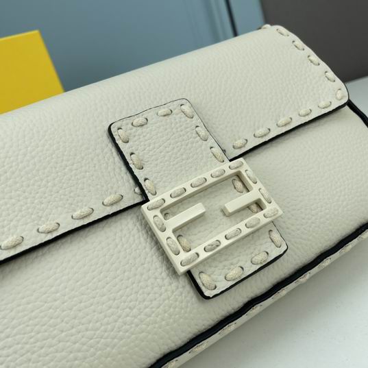 Fendi 2303 27x5x15cm ww (14)